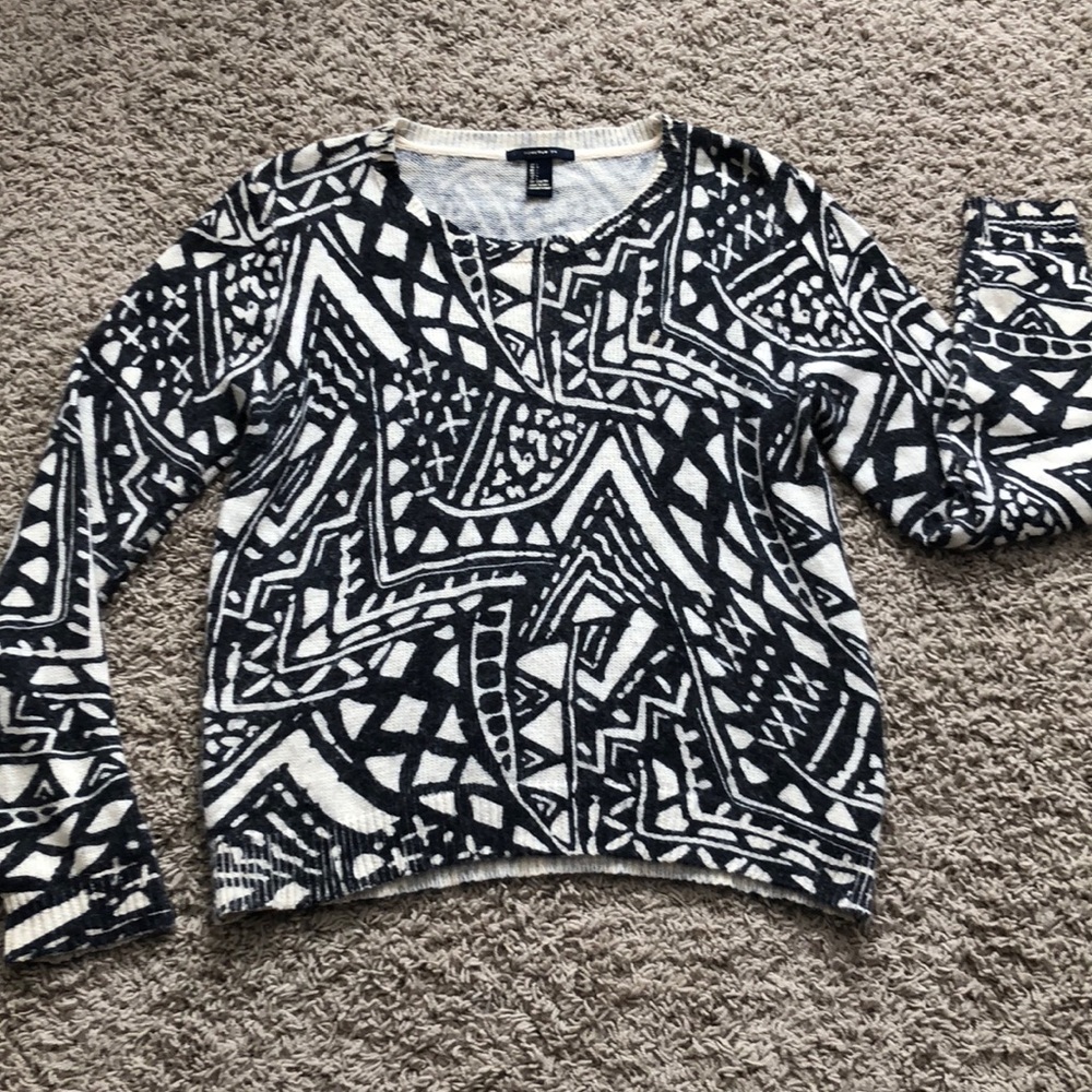Forever 21 cozy stylish sweater